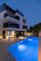 Bazén v ubytovaní Boutique Hotel Valsabbion alebo v jeho blízkosti