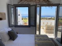 Balkón alebo terasa v ubytovaní Villa Ypsilon Naxos - luxury holiday house with amazing sea view & private pool
