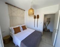 Posteľ alebo postele v izbe v ubytovaní Villa Ypsilon Naxos - luxury holiday house with amazing sea view & private pool
