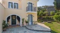 Vonkajšia záhrada v ubytovaní Hortensia Villa - Infinity Pool & Sea Views by Explore Andros
