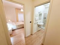 A bathroom at Nel Sole monolocale