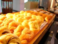 ホテルの敷地内または近くでの食事または食べ物