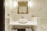 Kúpeľňa v ubytovaní Levidi Suites