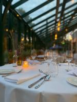 En restaurant eller et andet spisested på Ramme Fjordhotell - Unike Hoteller