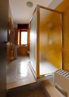 A bathroom at B&B Business Vacanze