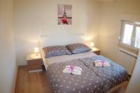 Posteľ alebo postele v izbe v ubytovaní Holiday home Elvis, village Kujići