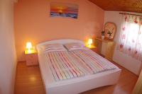 Posteľ alebo postele v izbe v ubytovaní Holiday home Elvis, village Kujići