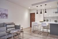 Kuchyňa alebo kuchynka v ubytovaní Charitos IΧ, Chic n modern 2BD Apt