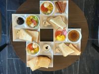 ホテルの敷地内または近くでの食事または食べ物