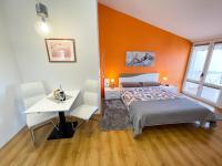 Łóżko lub łóżka w pokoju w obiekcie Villa Palma Rovinj