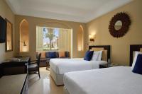 Steigenberger Resort Achtiにあるベッド