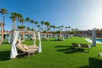 Bazén v ubytování Kumara Serenoa By Lopesan Hotels nebo v jeho okolí