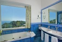 Łazienka w obiekcie Hotel La Floridiana