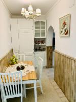 Kuchyň nebo kuchyňský kout v ubytování Guest House Holiday in Melnik