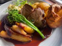 Jídlo v hotelu nebo okolí