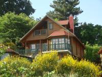 Vonkajšia záhrada v ubytovaní Zeus-Village οικισμός φινλανδικών chalet με πισίνες & γυμναστήριο