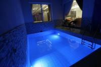 Velvet Resortの敷地内または近くにあるプール