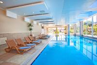 Bazén v ubytování Titan Select Hotel Ultra All Inclusive nebo v jeho okolí
