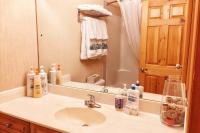MountainView -PrivateChalet Sleep7- 5min to DT Vacation Homeにあるバスルーム
