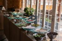 Jídlo v hotelu nebo okolí