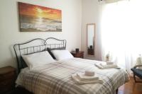 A bed or beds in a room at Marci's Home