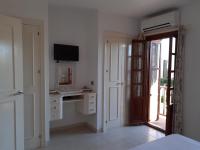 Plán poschodí v ubytovaní Estepona - Playa - 2 dormitorios en urbanización al lado del mar Mi18