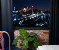 Pemandangan umum Istanbul atau pemandangan kota yang diambil dari bed &amp; breakfast