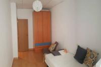 Postel nebo postele na pokoji v ubytování COZY Apartment In The Heart of Alicante!