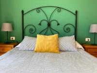 Posteľ alebo postele v izbe v ubytovaní HOTEL-FINCA Rural José Manuel 28pax