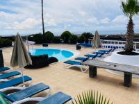 Bazén v ubytovaní HOTEL-FINCA Rural José Manuel 28pax alebo v jeho blízkosti