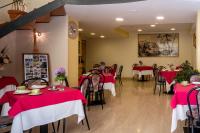 Restauracja lub miejsce do jedzenia w obiekcie Hotel Savoia Sorrento