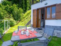 A garden outside Apartment Tramonto - SEA116 by Interhome