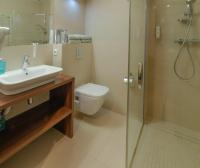 Kúpeľňa v ubytovaní Holiday Home Aparthotel z balkonem przy plaży