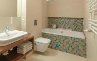 Kúpeľňa v ubytovaní Holiday Home Aparthotel z balkonem przy plaży