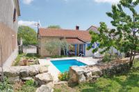 Basen w obiekcie Holiday house Franko lub w pobliżu