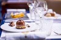 Jídlo v hotelu nebo okolí