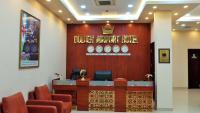 Golden Airport Hotelの見取り図または間取り図