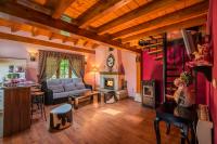Posezení v ubytování CASUCAS LA GUARIZA (Casa Eva )