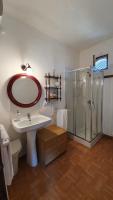Koupelna v ubytov&aacute;n&iacute; Casa Castellitx Mallorca