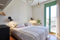 Postel nebo postele na pokoji v ubytování Barcelona Sants Station Apartments