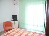 TV a/nebo společenská místnost v ubytování Apartments Lovran