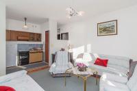Kuchyňa alebo kuchynka v ubytovaní Apartments Franko 234