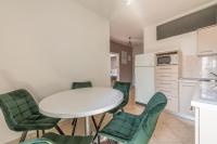 Kuchyňa alebo kuchynka v ubytovaní Apartments Ivana-Mira
