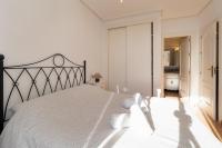 Posteľ alebo postele v izbe v ubytovaní Homes of Spain, Al Andalus Residencial G Apartamento precioso con WIFI