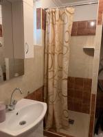 Łazienka w obiekcie Katarina apartman