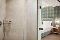 Posteľ alebo postele v izbe v ubytovaní NLH MONASTIRAKI - Neighborhood Lifestyle Hotels