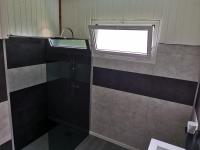 Een badkamer bij Au Pied des Sources