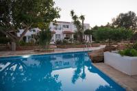 The swimming pool at or close to Apartamentos Vista Vedrá