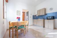 Kuchyňa alebo kuchynka v ubytovaní Appartamento lungomare con vista - Gallipoli