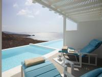 Bazén v ubytování Epic Blue Mykonos nebo v jeho okolí